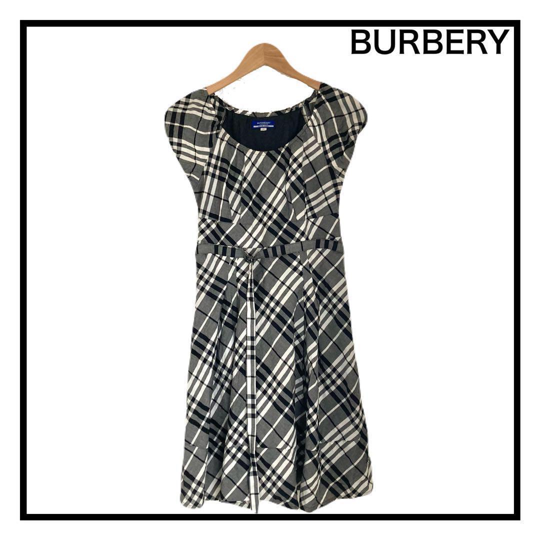 BURBERY　ノバチェック　ベルト付き　フレンチスリーブ　ひざ丈ワンピース