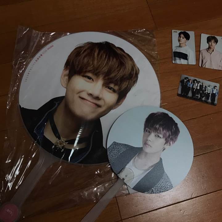 bts グッズまとめ売り