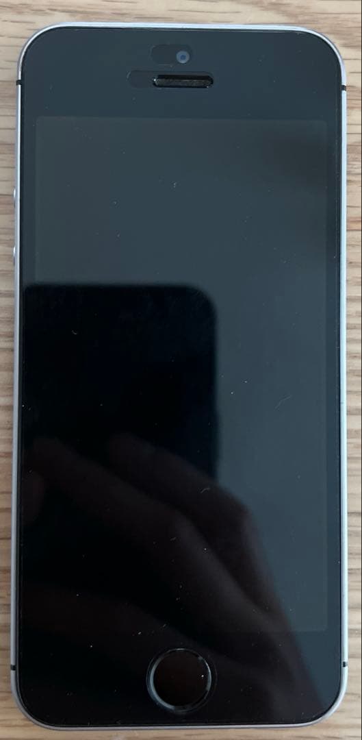 iPhone SE(第一世代)64GB スペースグレー