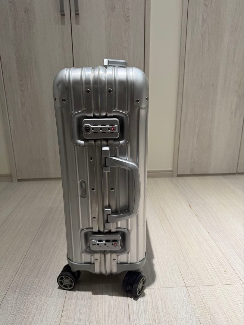 RIMOWA リモワ アルミ 4輪 機内持込 キャリーケース