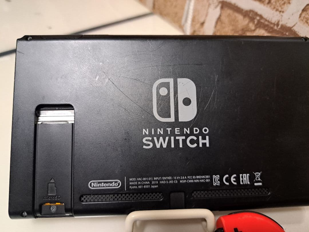 Nintendo Switch 本体 動作OK みまもりロックあり スタンドなし