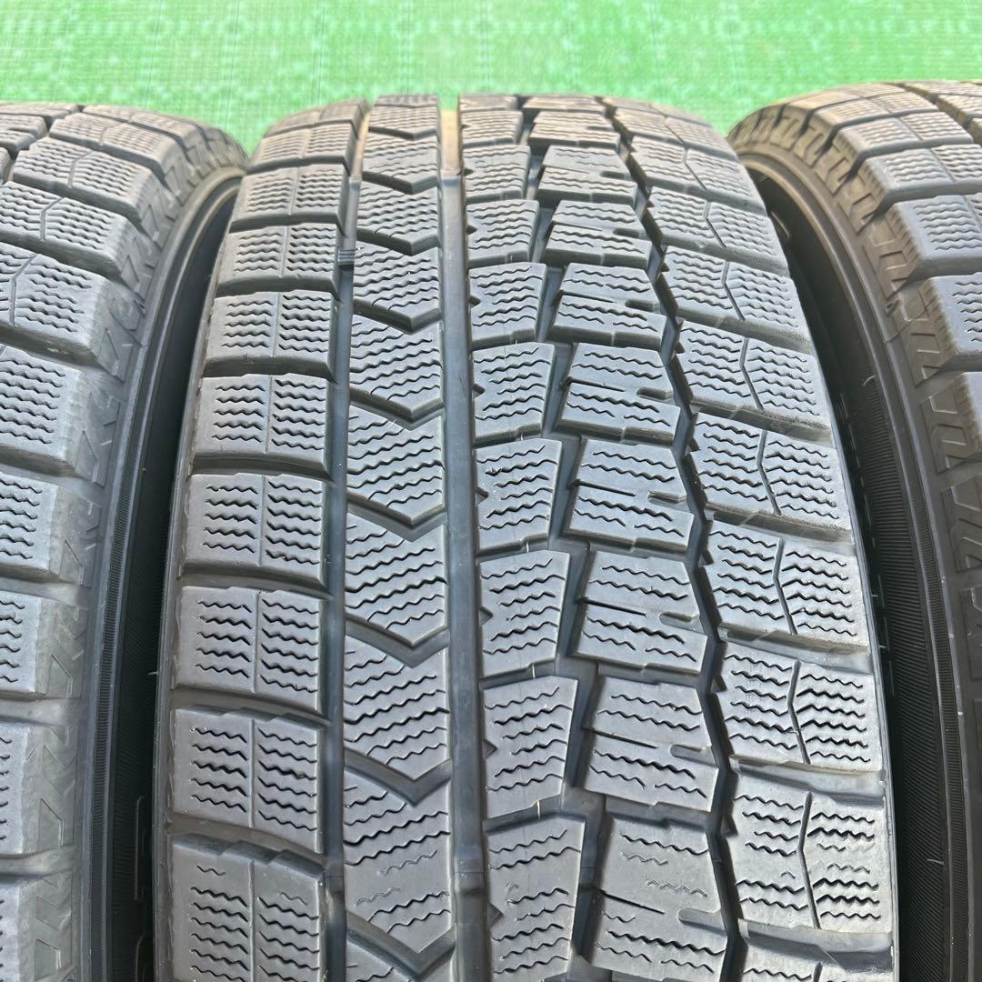 s*6様 215/60R16 ダンロップ スタッドレスタイヤ2021年製造 4本