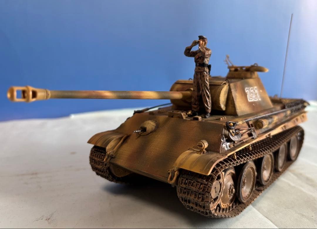 タミヤ 1/35 ドイツ軍パンサーG初期型（ツィメッリットコーティング）完成品