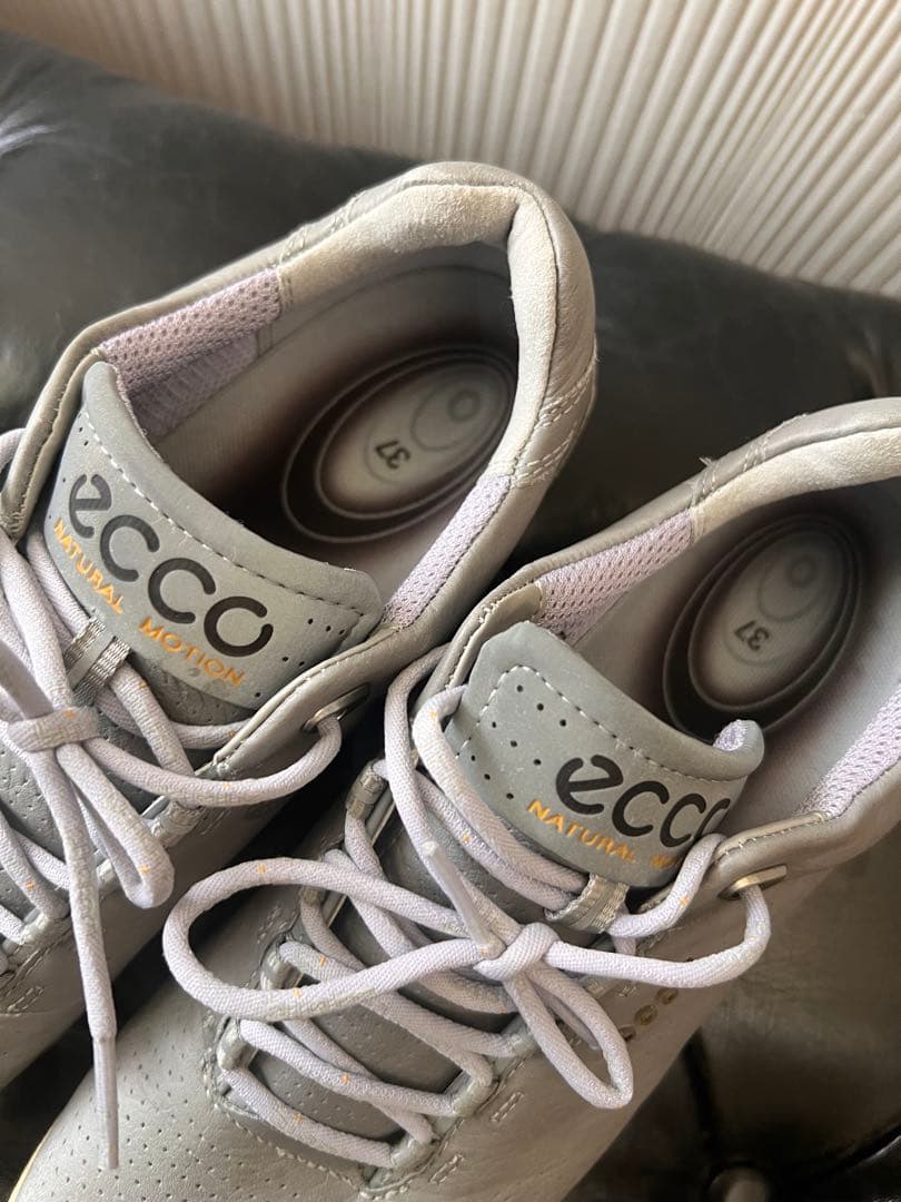 美品　ecco グレー ゴルフ　カジュアルシューズ 37 スパイクレス　エコー
