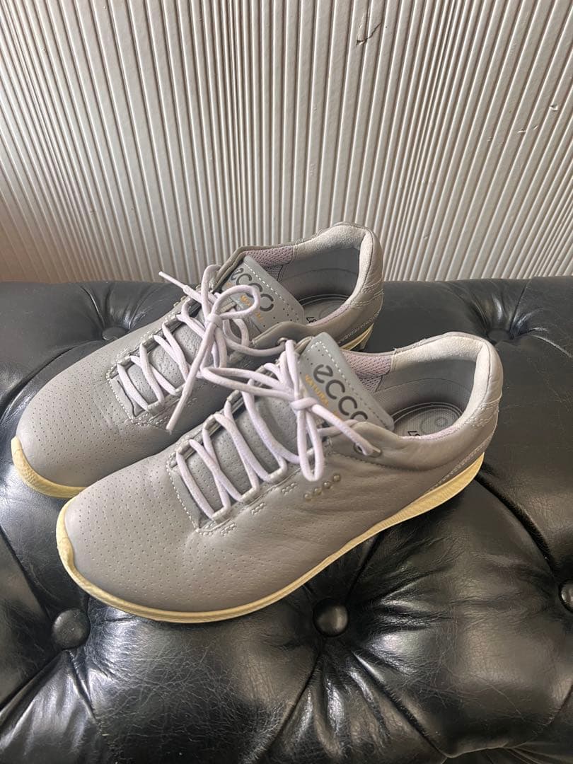 美品　ecco グレー ゴルフ　カジュアルシューズ 37 スパイクレス　エコー