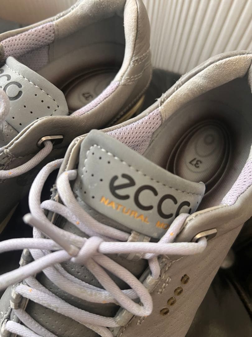 美品　ecco グレー ゴルフ　カジュアルシューズ 37 スパイクレス　エコー