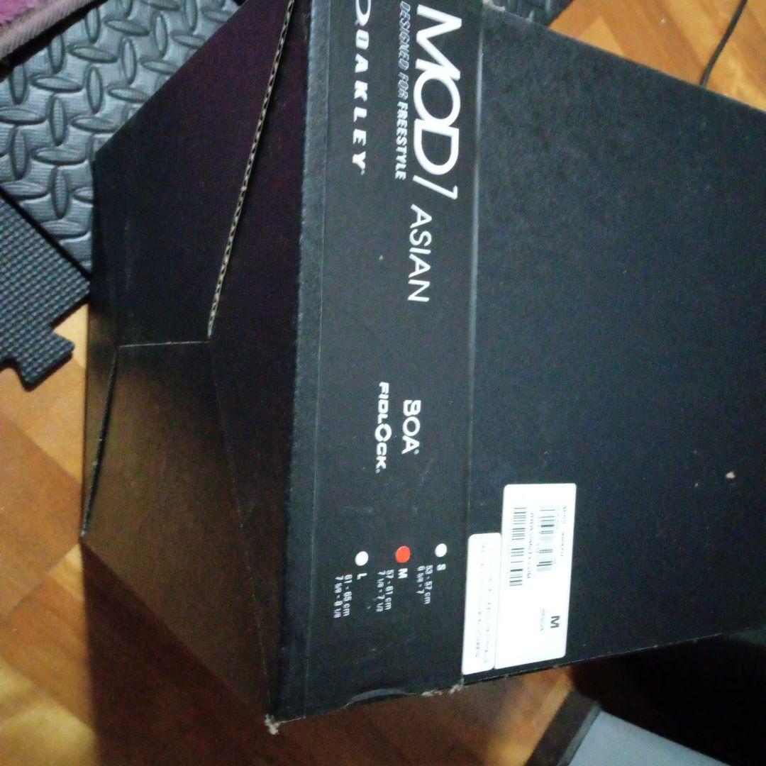 ＯＡＫＬＥＹスノ−ボ−ドヘルメット