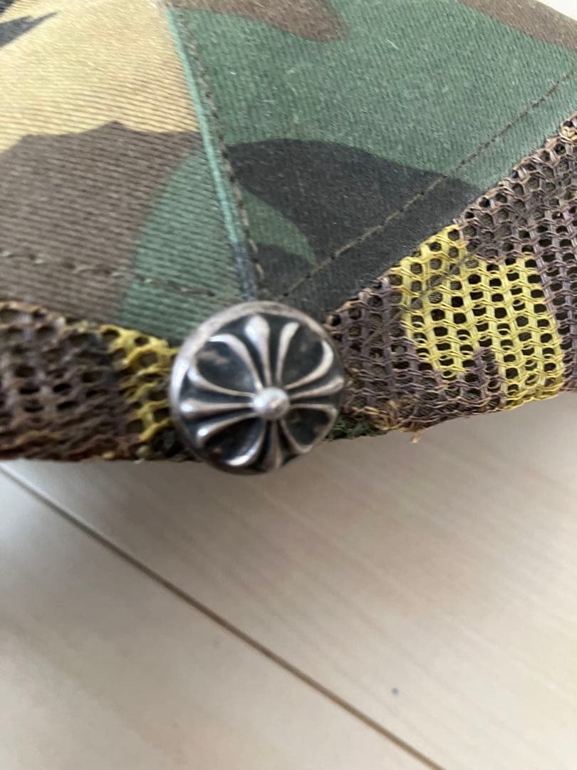 CHROME HEARTS 迷彩トラッカーキャップ