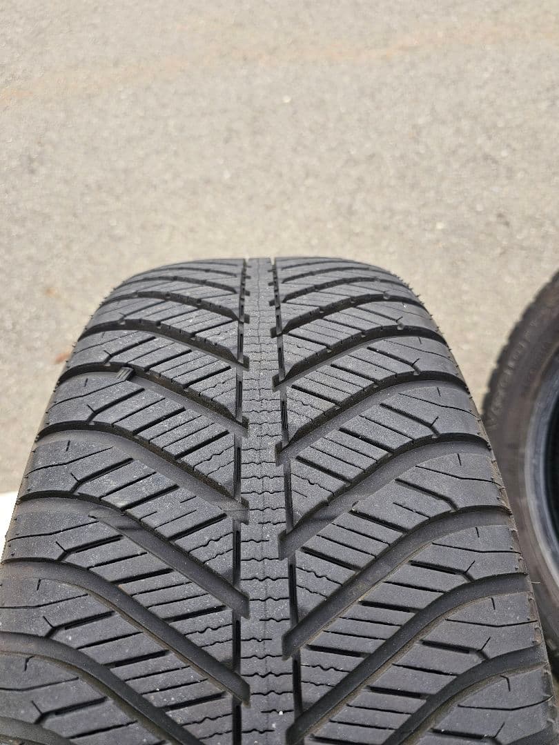 グッドイヤーVector4Season235/50R18オールシーズンタイヤ4本