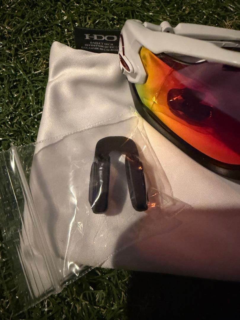 Oakley ジョーブレイカー　ホワイト/レッド