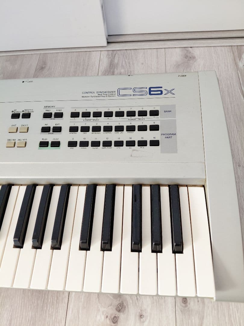 YAMAHA CS6X 61鍵盤　シンセサイザー