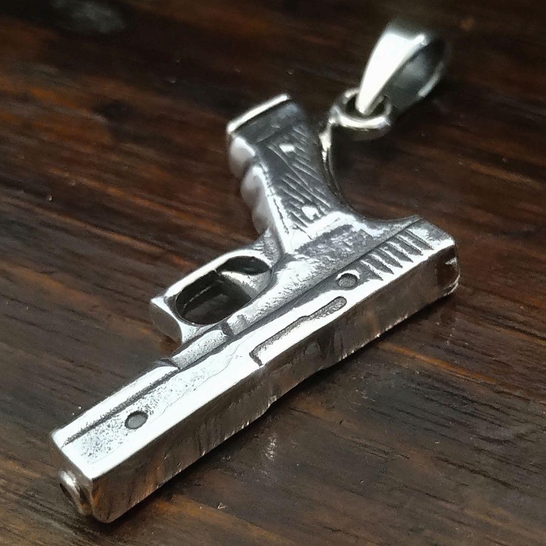 新品 銃　ピストル 925シルバー ペンダント