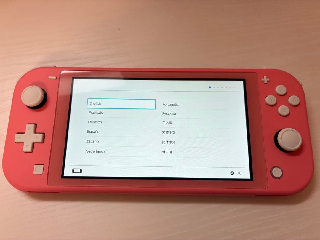 【未使用】Nintendo Switch Lite コーラル 本体＋純正充電器