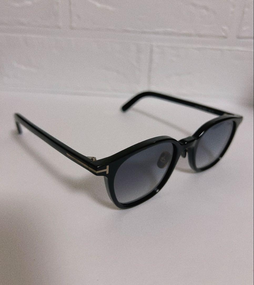 トムフォード　TOM FORD サングラス　TF978-D 49□21 145