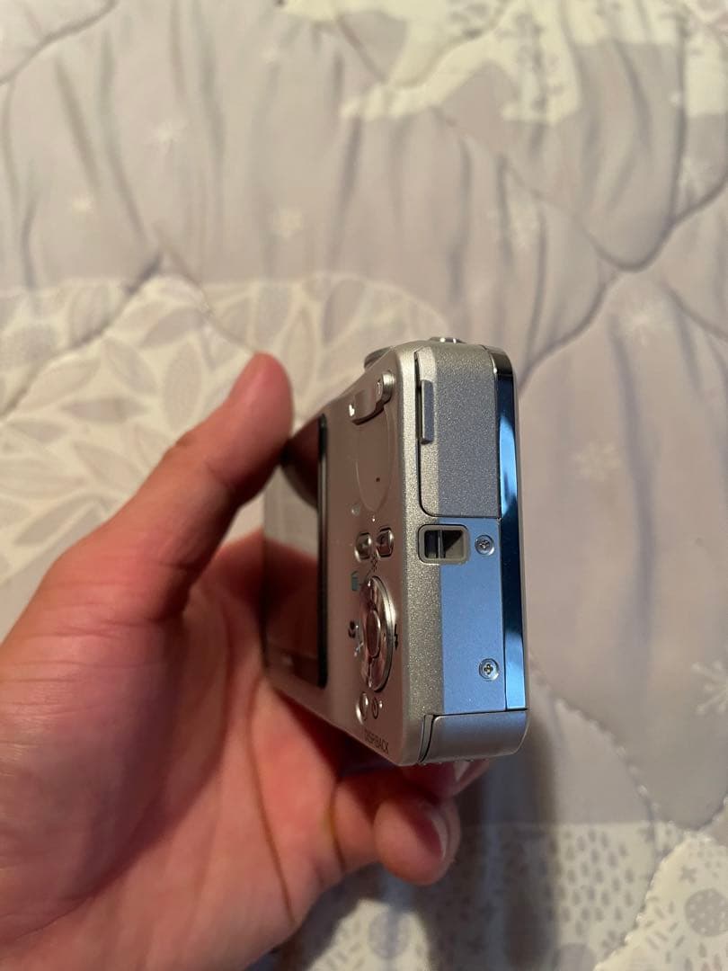 FUJIFILM Finepix F460 デジタルカメラ デジカメ