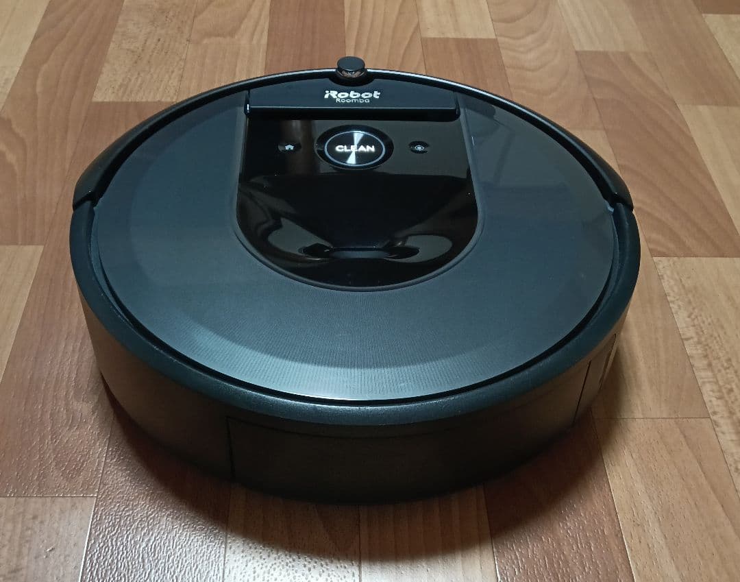 ルンバiRobotルンバi7+【22年製】動作良好　付属品多数