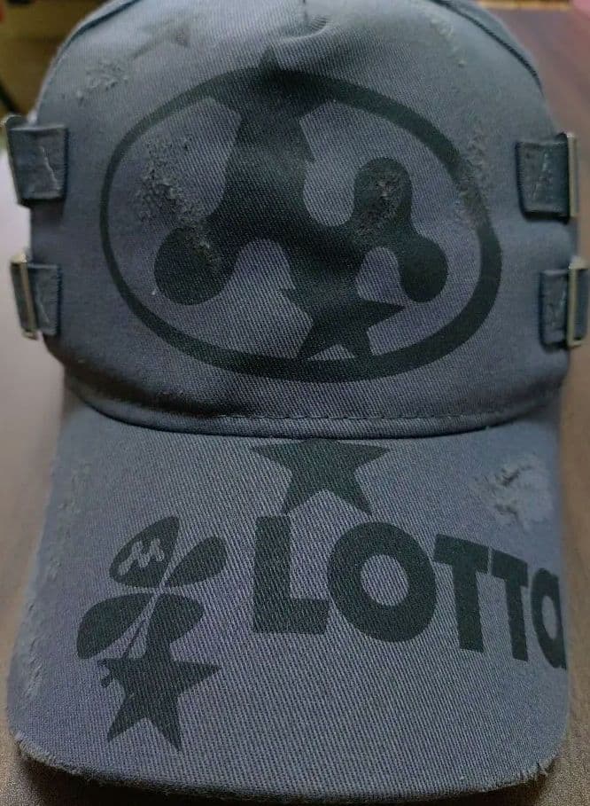 mowalola cap lotta volkova モワロラ