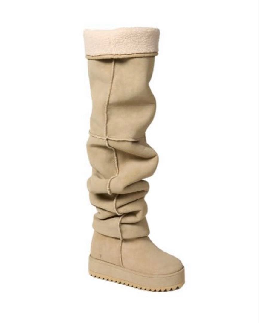YELLO MAGNOLIA LONG BOOTS ロングブーツ　ムートン　新品