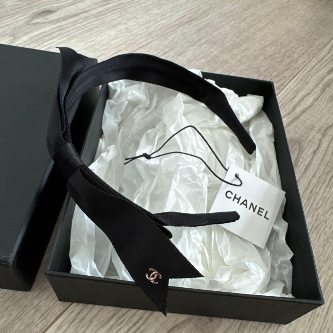 シャネルCHANEL シルクリボンカチューシャ新品未使用
