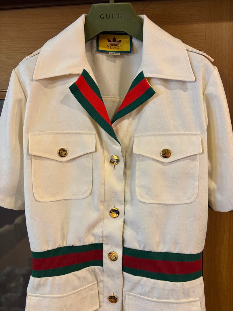 #美品GUCCI adidasコラボホワイトシェリーライン半袖パンツワンピース