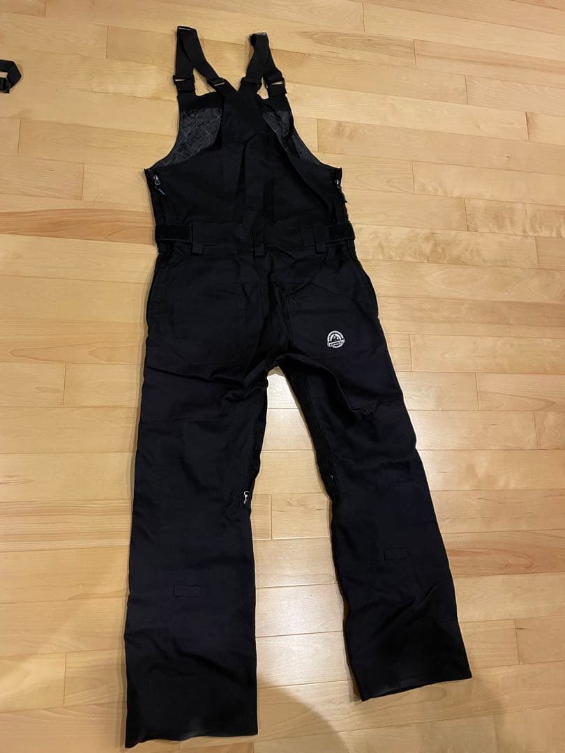 BURTON撥水パーカービブパンツセット