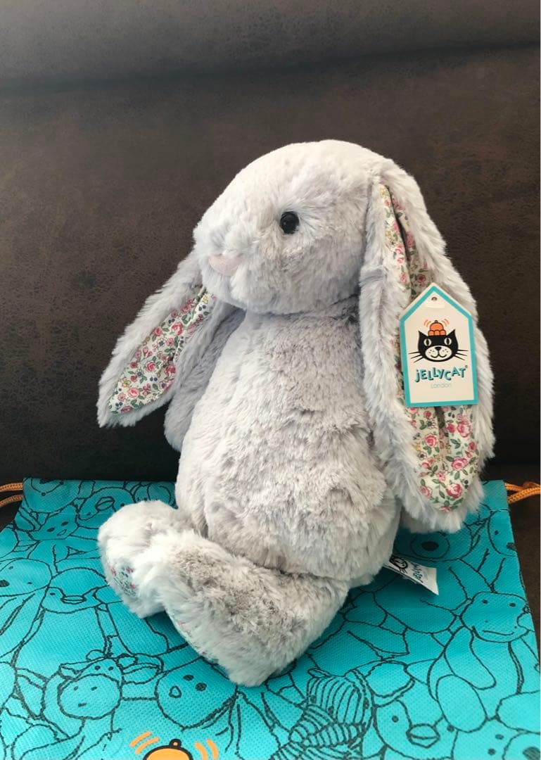 ジェリーキャット　Medium Blossom Silver Bunny M