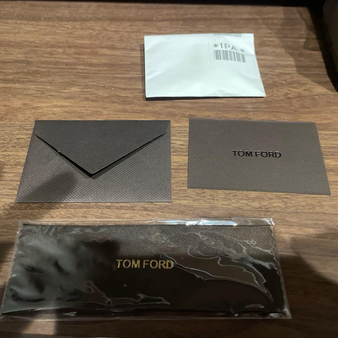 美品トムフォード ライトカラー サングラス TOM FORD FT5178F