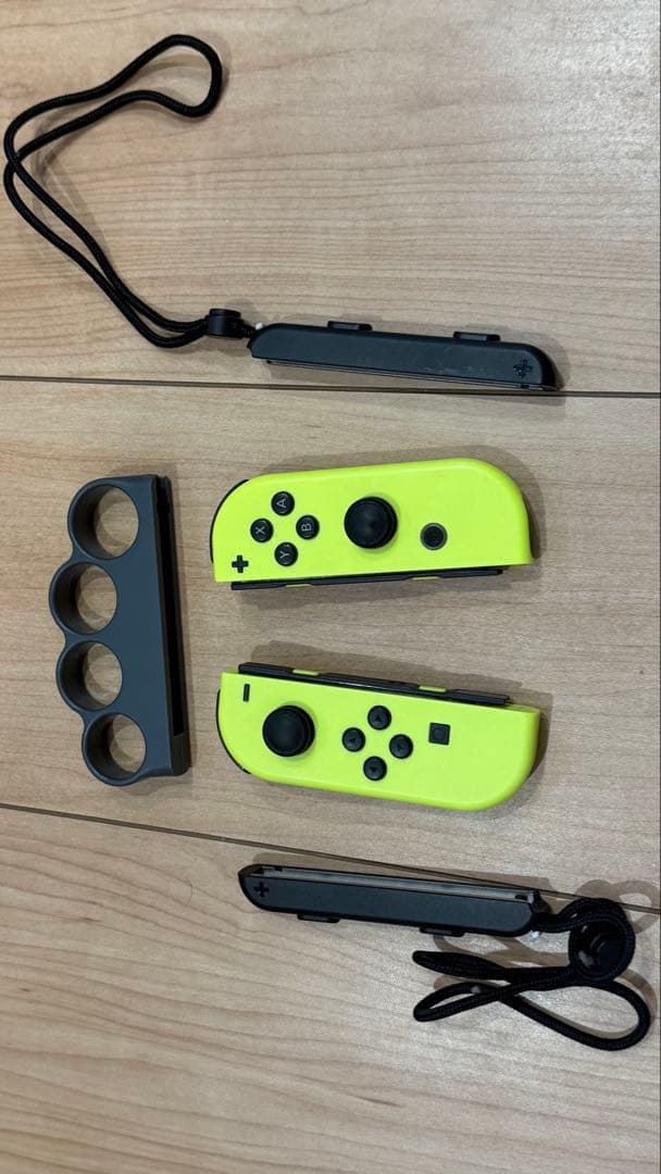 ぐ*ら様 Nintendo Switch グレー 本体と付属品＋コントローラーや