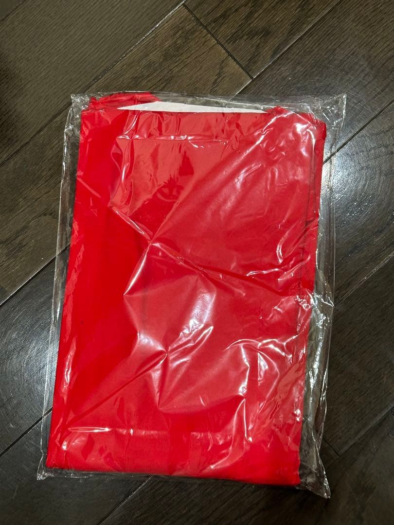 Supreme レッド Tシャツ 新品未使用