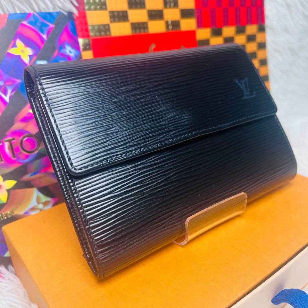 良品　エピ ポルトフォイユ・サラ 長財布 ブラック ノワール 二つ折り財布