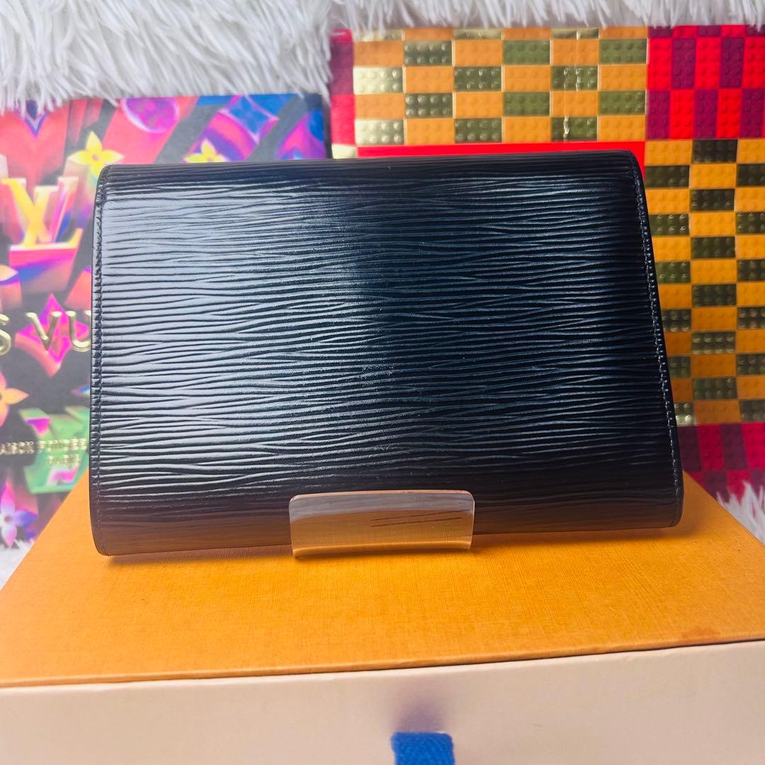 良品　エピ ポルトフォイユ・サラ 長財布 ブラック ノワール 二つ折り財布