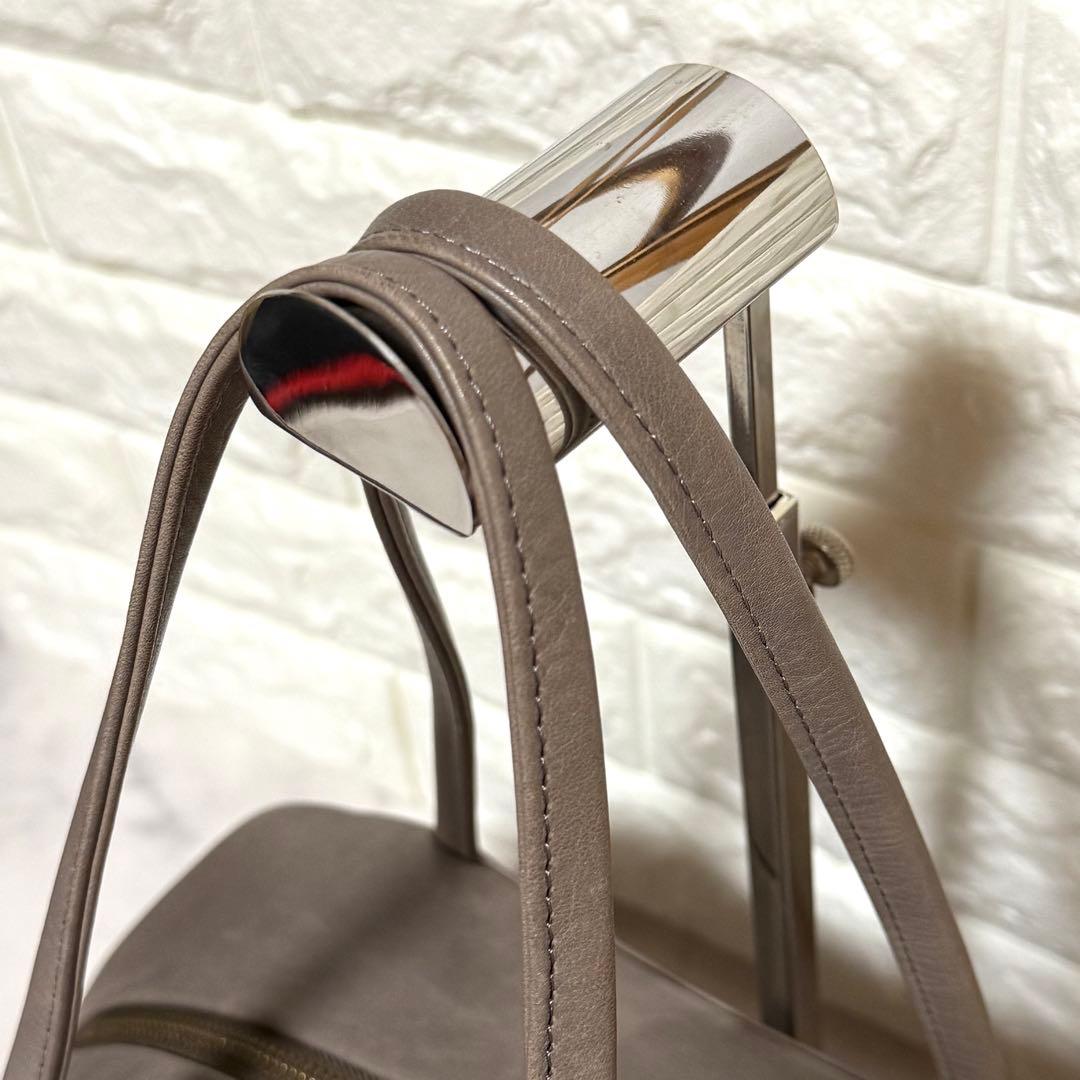 a アー ボストンバッグ レザー ワンショルダー ロゴ グレー Mサイズ