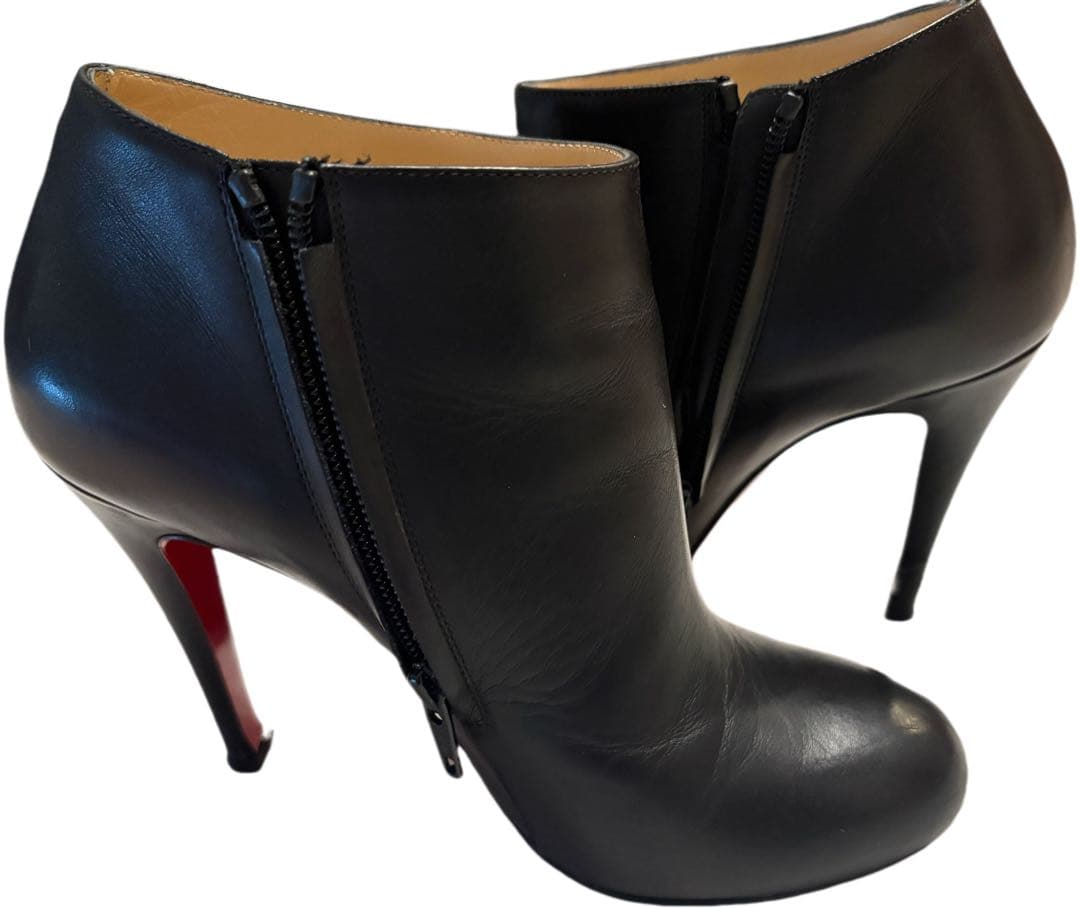Christian Louboutin 黒 ジッパーブーティ