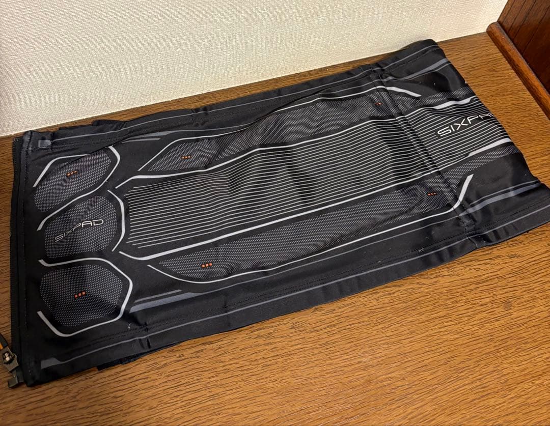専用　SIXPAD EMSトレーニングデバイス