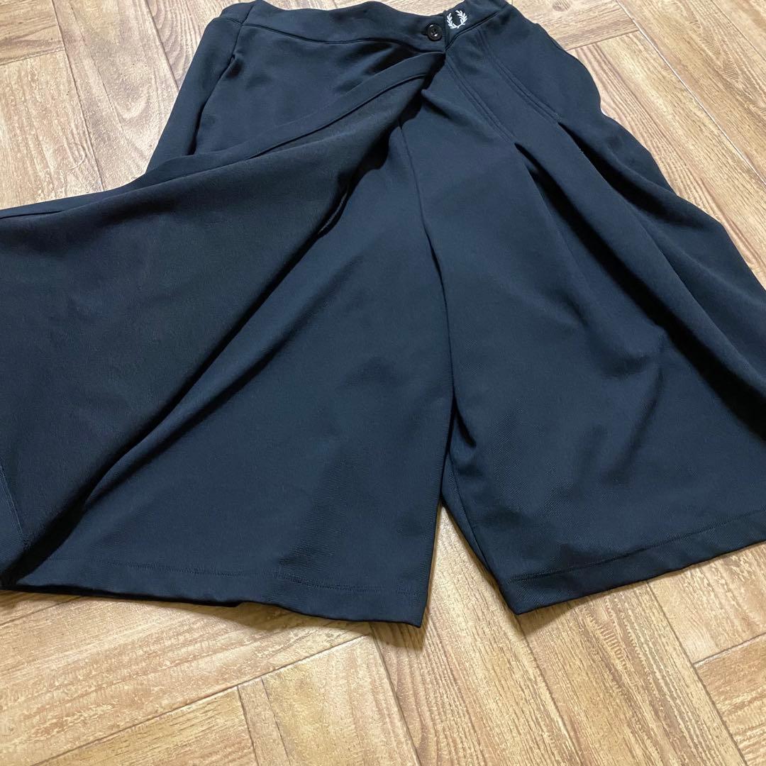 FRED PERRY Pleated Culottes 黒　キャロット　ガウチョ