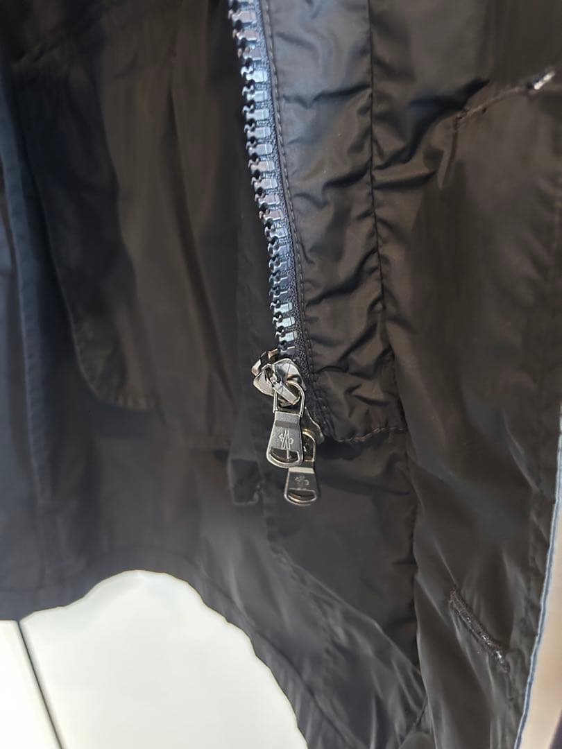 MONCLERフード付きナイロンロングブラック サイズ2