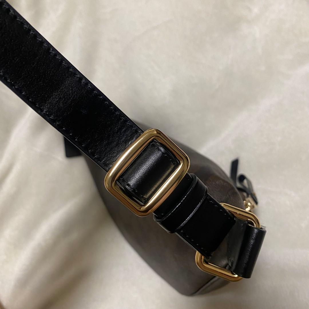COACH コーチ　ウエスト　バッグ　ブラウン