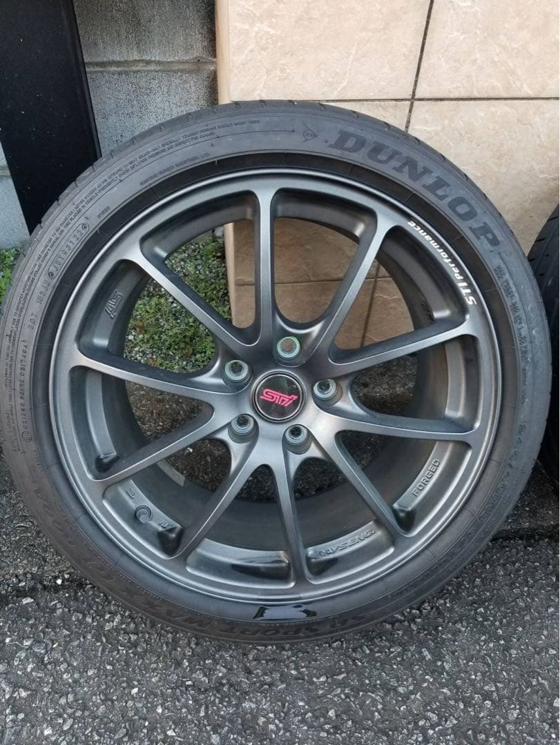 STI パフォーマンスホイール18インチ