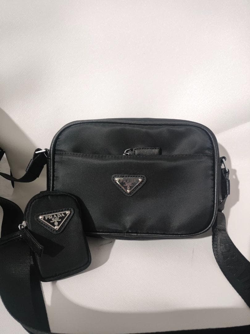 新品未使用 PRADA ブラック ナイロン ショルダーバッグ