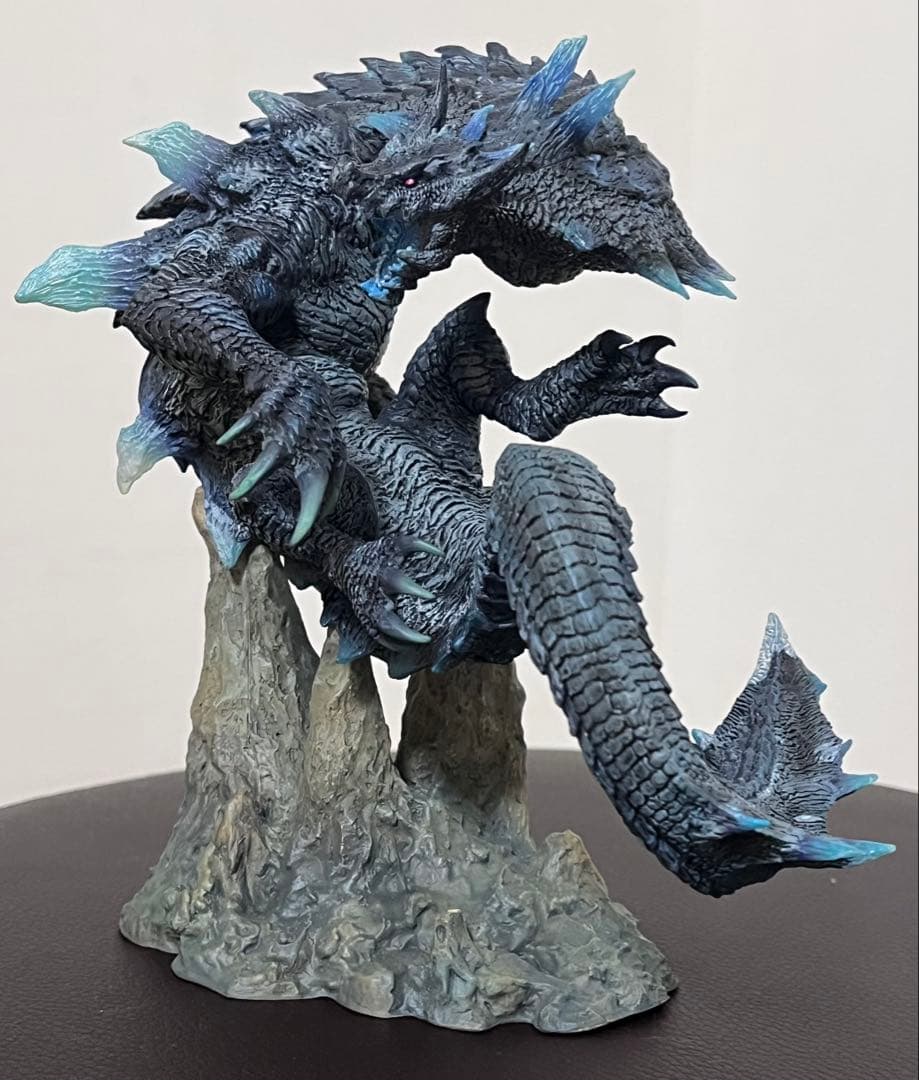 【箱付き】モンスターハンター　クリエイターズモデル ラギアクルス希少種