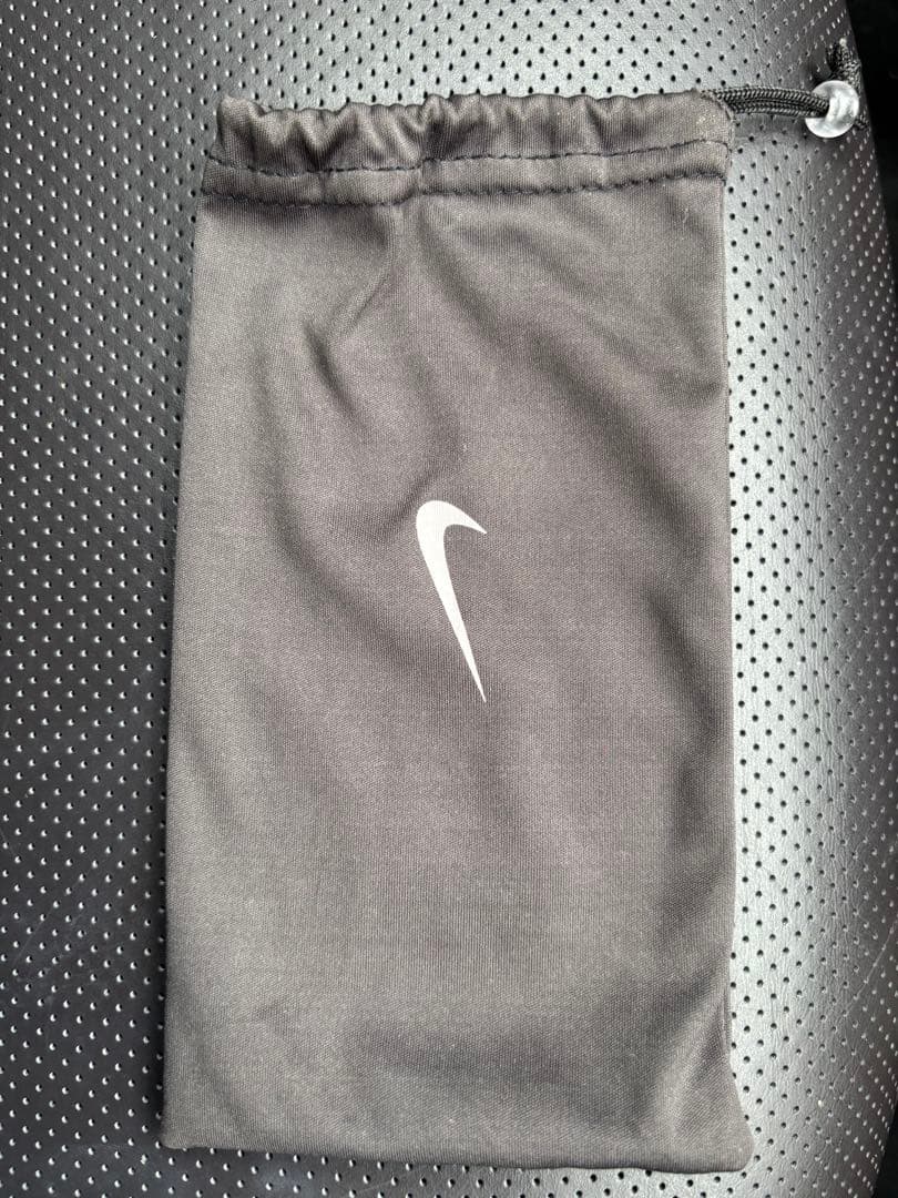小物 Nike unisex volition 90s cateye y2k