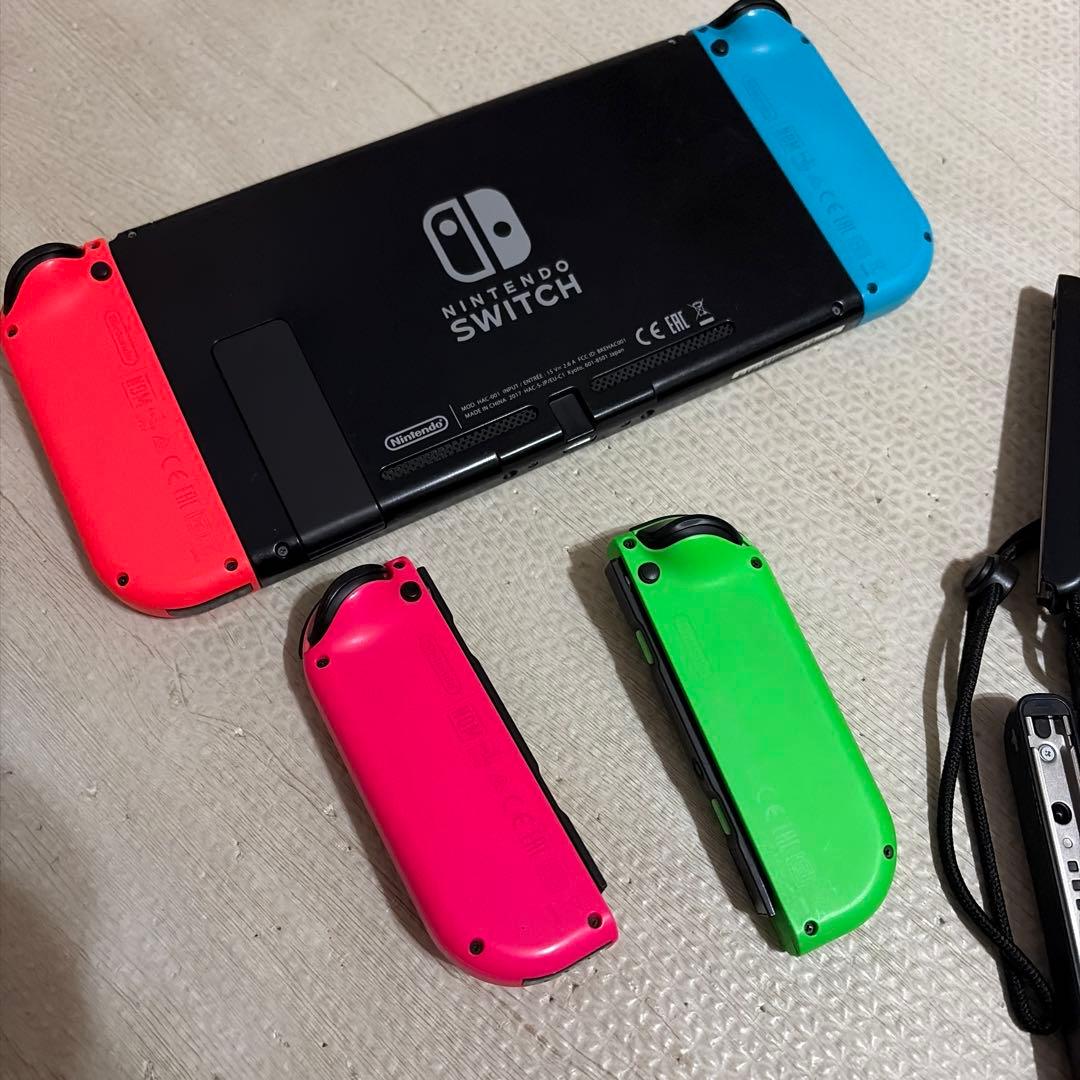 Nintendo Switch 本体 太鼓の達人 Joy-Con ピンク、緑