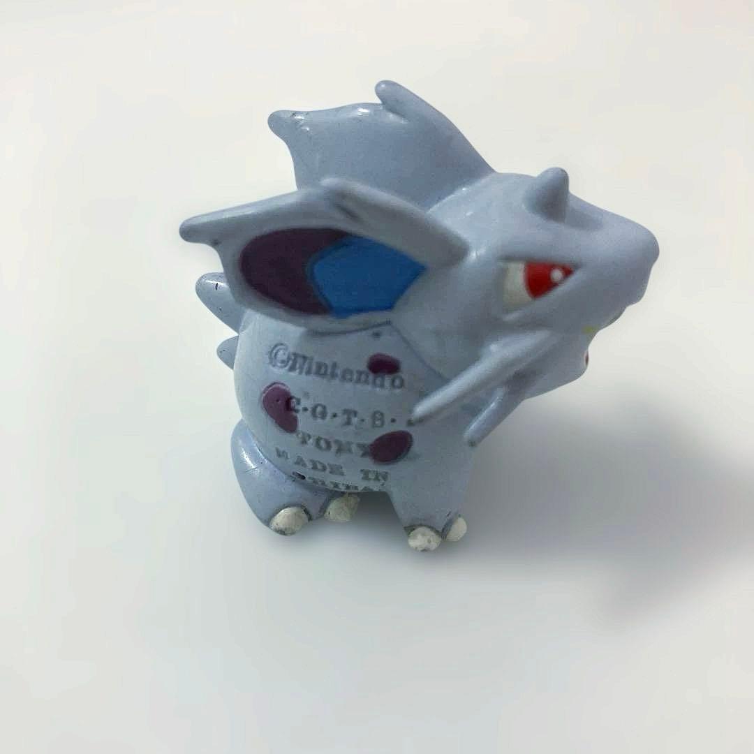 激レア　初期モンコレ　ニドラン♀ ニドリーナポケモン　フィギュア　セット