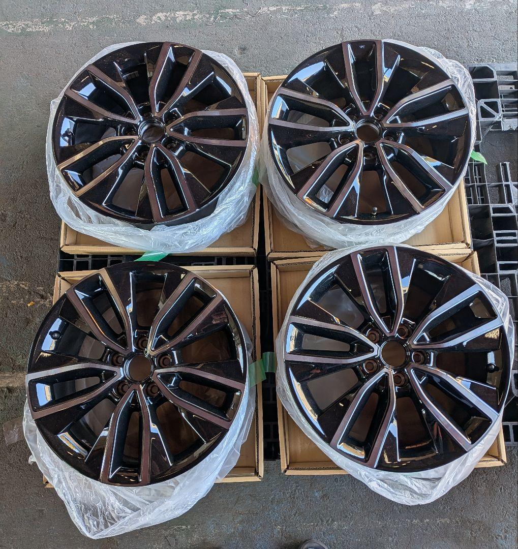 VEZEL RS 新車外し18インチアルミホイール