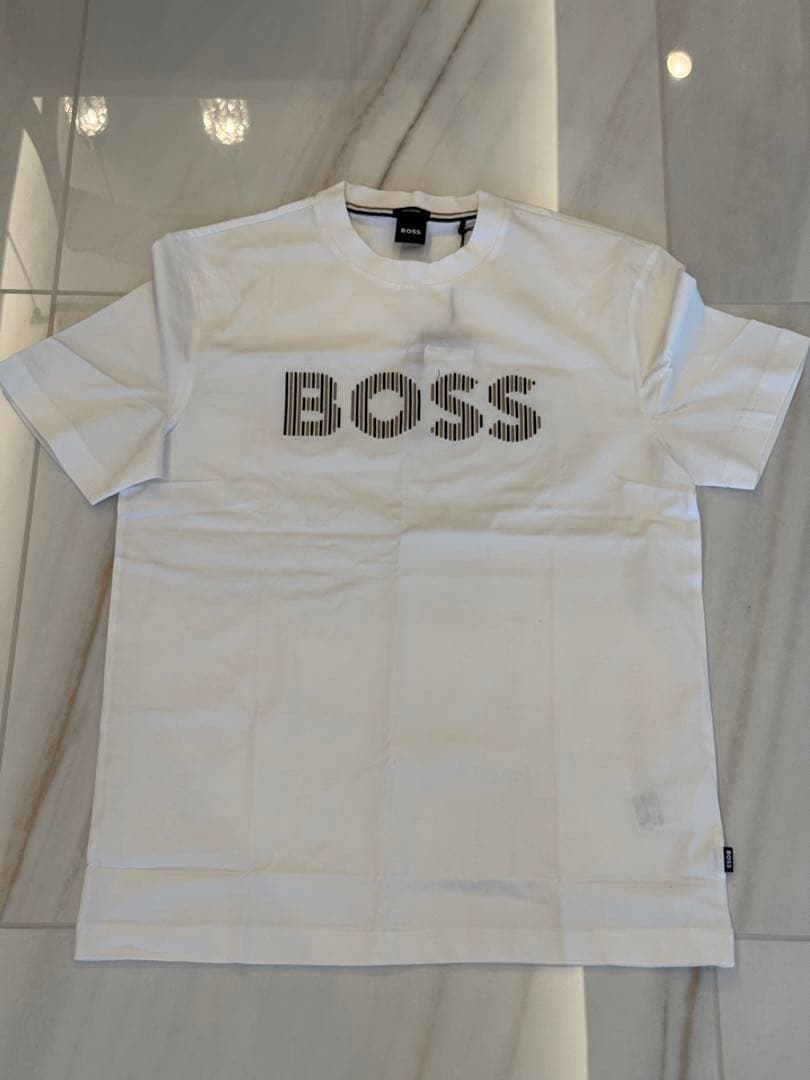 HUGO BOSS ロゴtシャツ Lサイズ 新品未使用
