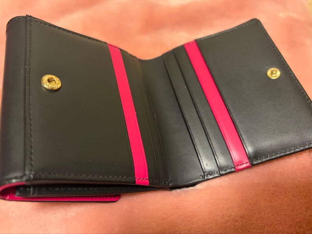 MARY QUANT インナーカラーレザー ウォレット 黒 2つ折りミニ財布