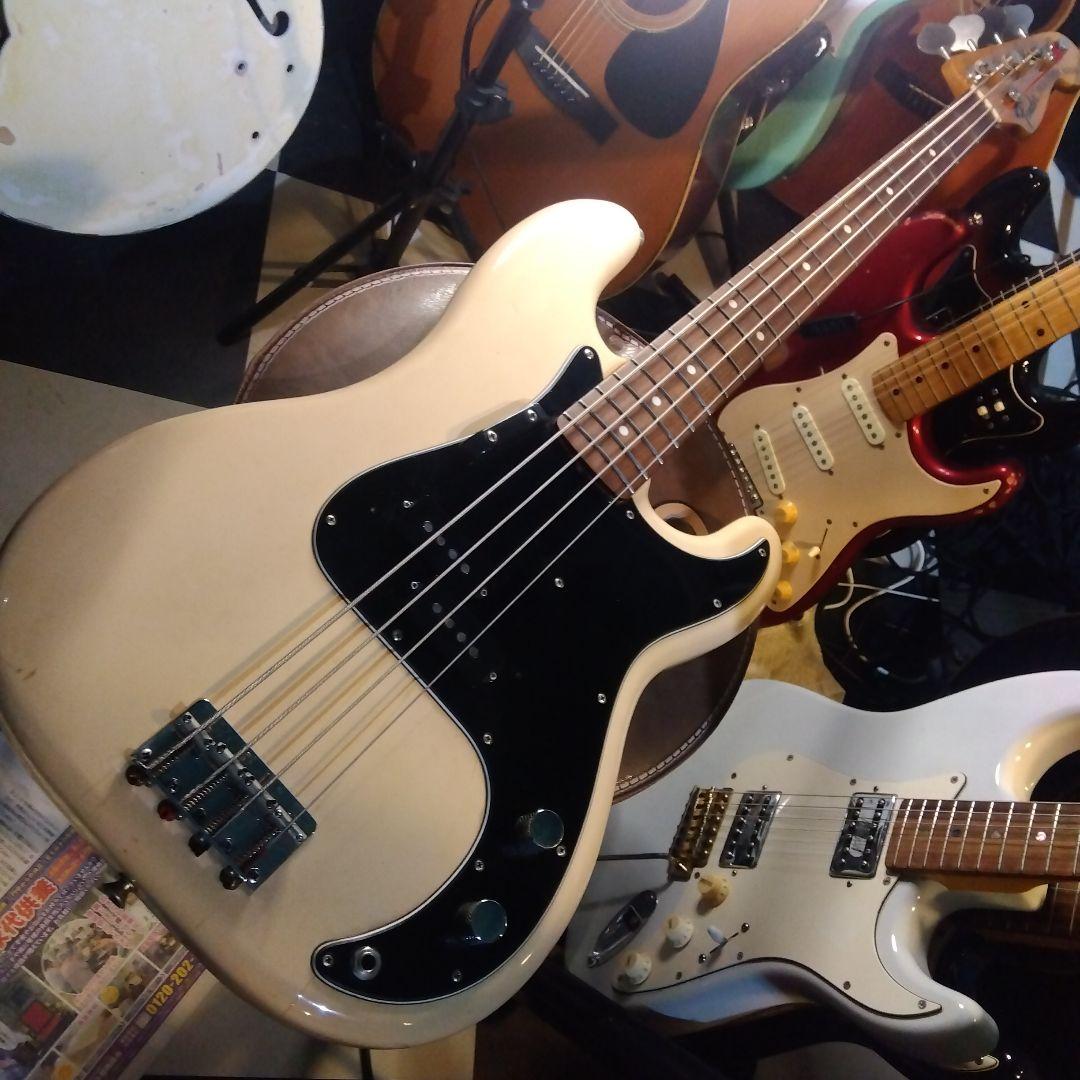 ぽ*様 アイボリー ！JAPANFender プレシジョンベース！