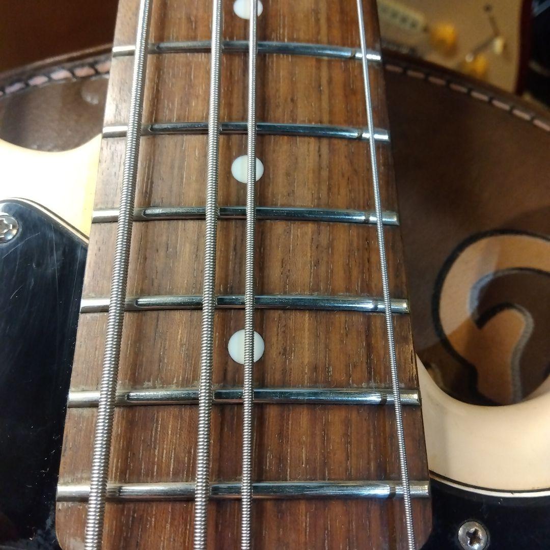 ぽ*様 アイボリー ！JAPANFender プレシジョンベース！