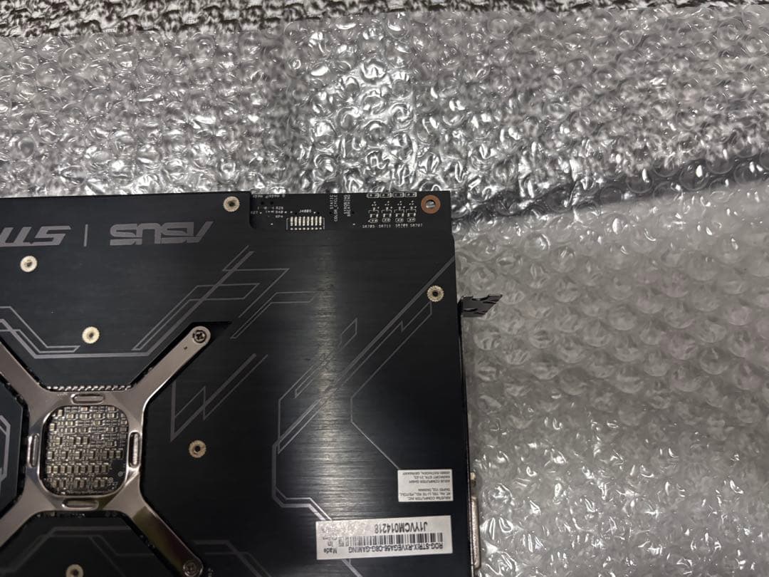 グラフィックボード・グラボ・ビデオカード ASUS ROG STRIX RADEON RX Vega56