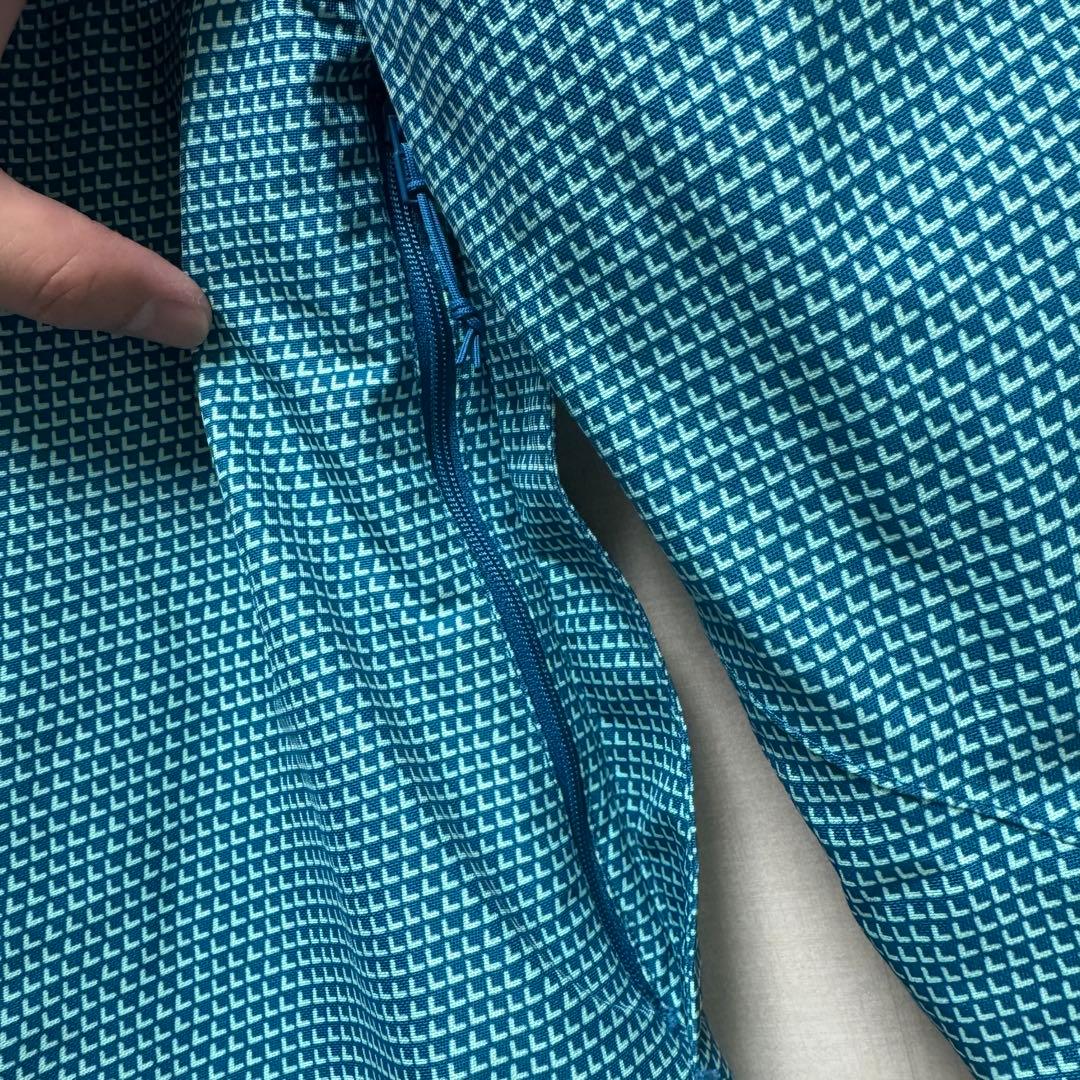1点物！UNDER ARMOUR アンダーアーマー スキーウェア M 水色 柄物